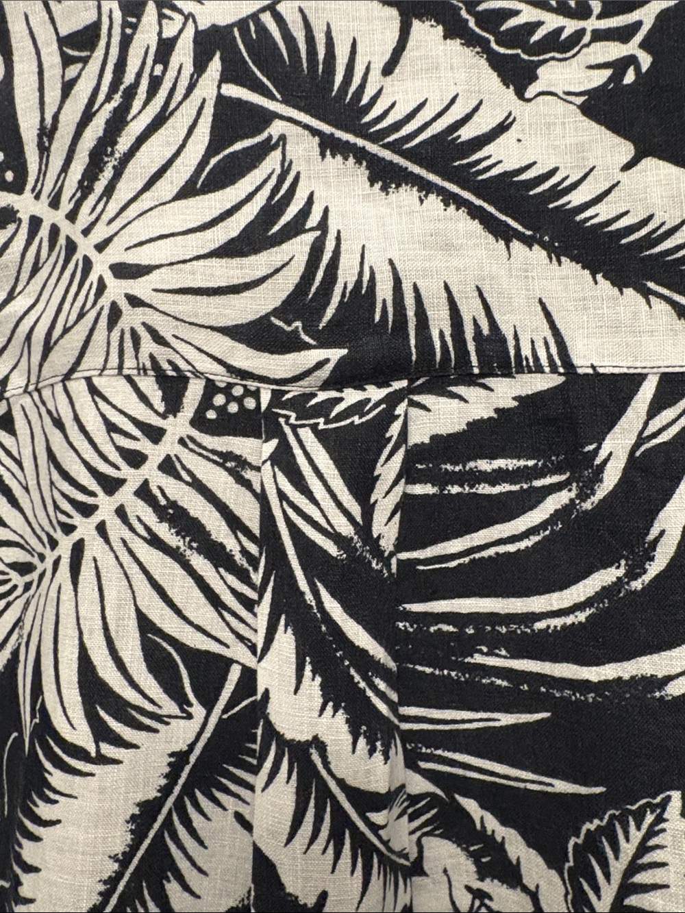 Lauren/Ralph Lauren Black & White Tropical Print Shirt - Picture 4 of 8